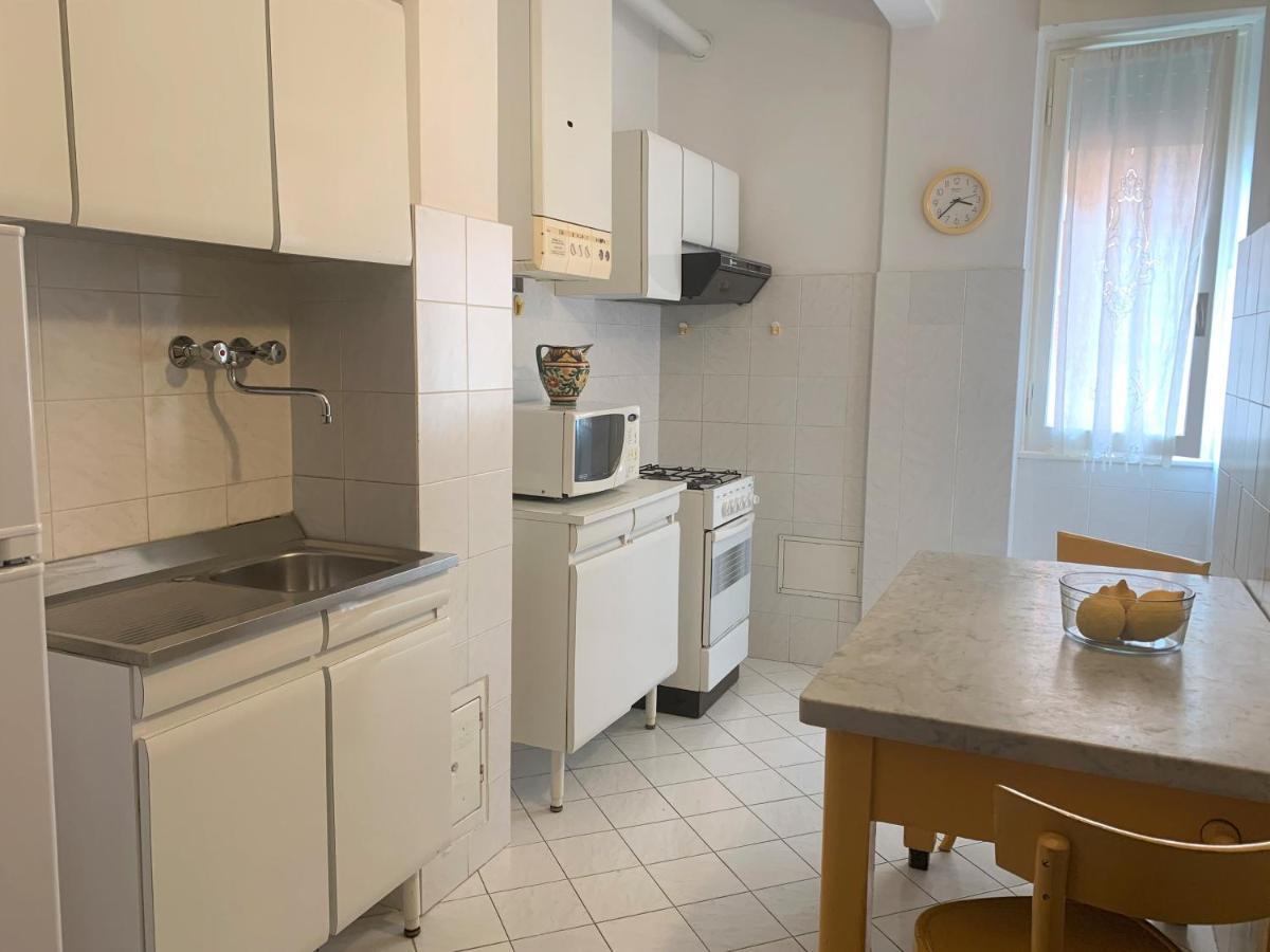 Marie Claire Apartment Леванто Екстериор снимка